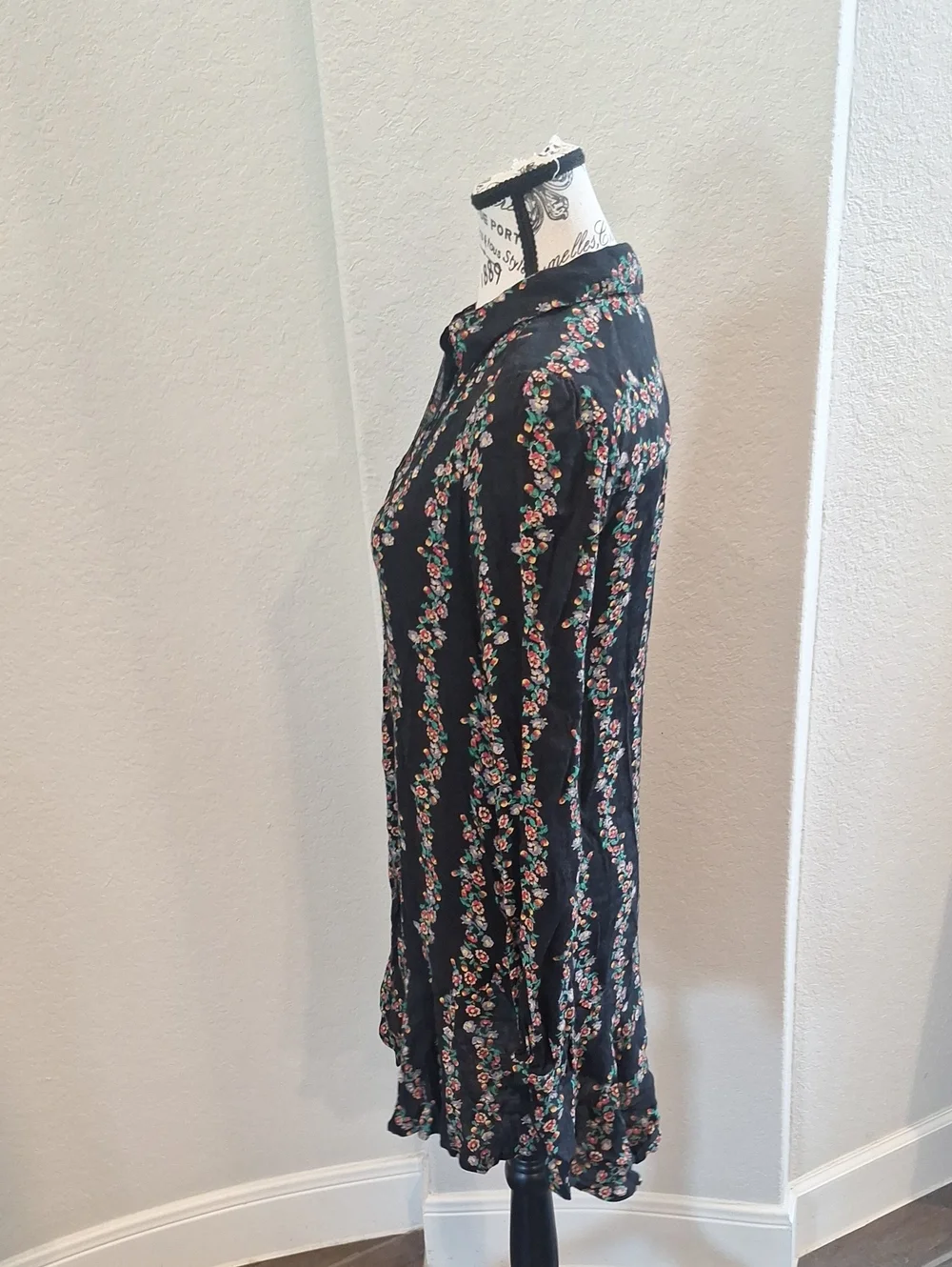 Free People Dark Romance Black Floral Long Sleeve Mini Dress Size XS